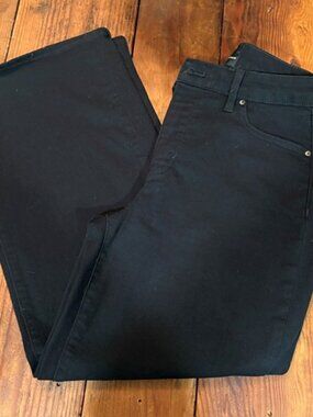 WHBM High Rise / Wide Leg / Crop Jeans - Size 8